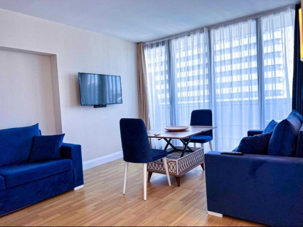 Orbi City Apartment With Sea View บาทูมิ ภายนอก รูปภาพ