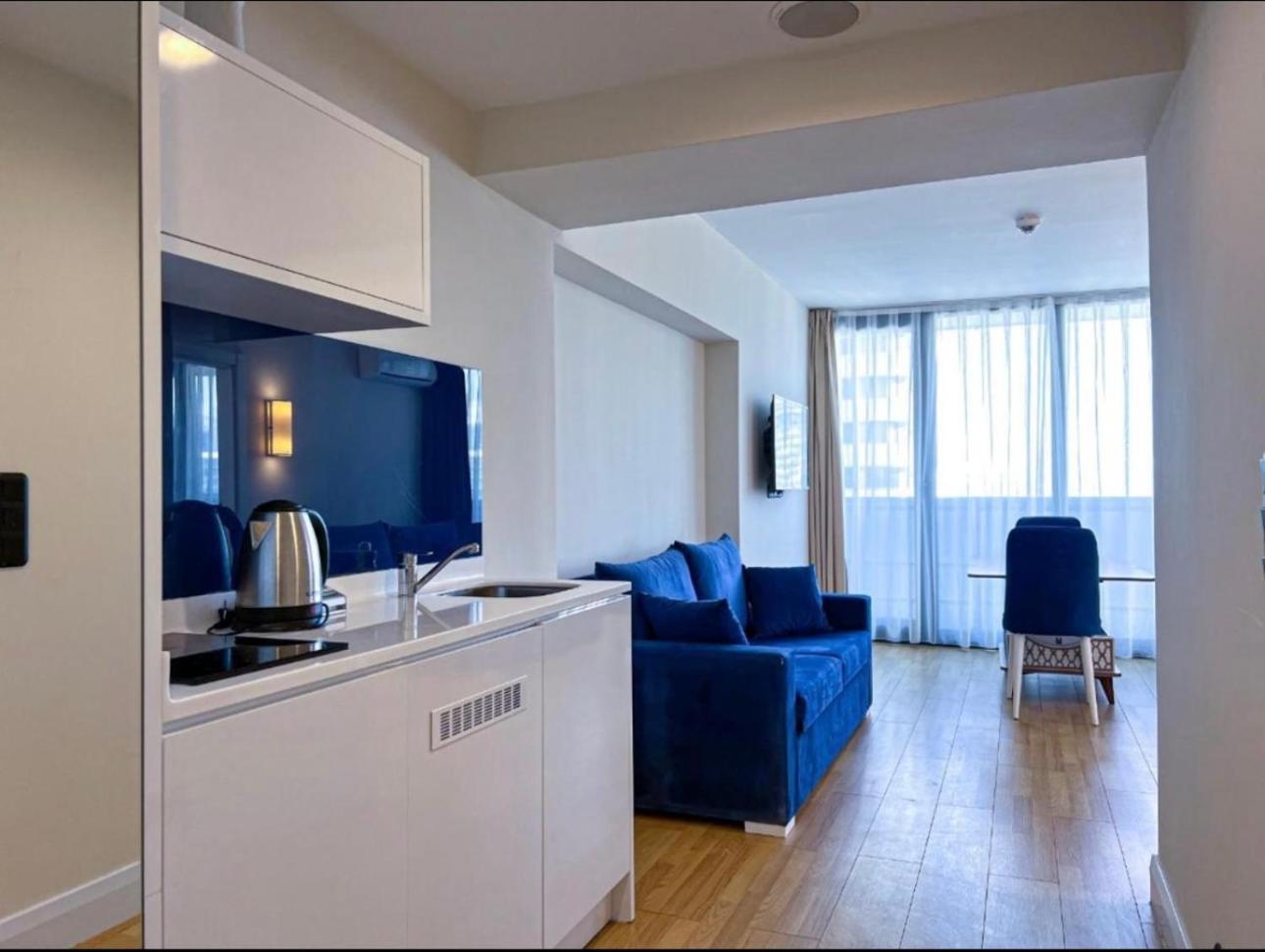 Orbi City Apartment With Sea View บาทูมิ ภายนอก รูปภาพ