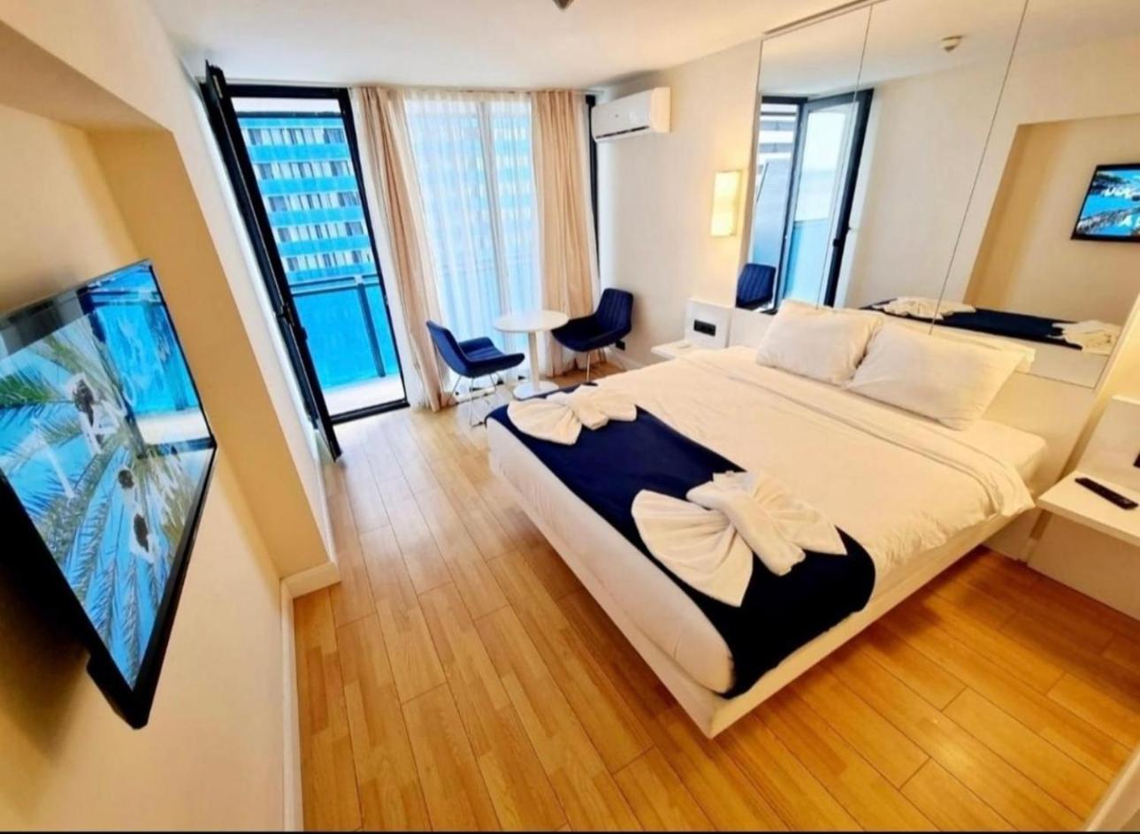 Orbi City Apartment With Sea View บาทูมิ ภายนอก รูปภาพ