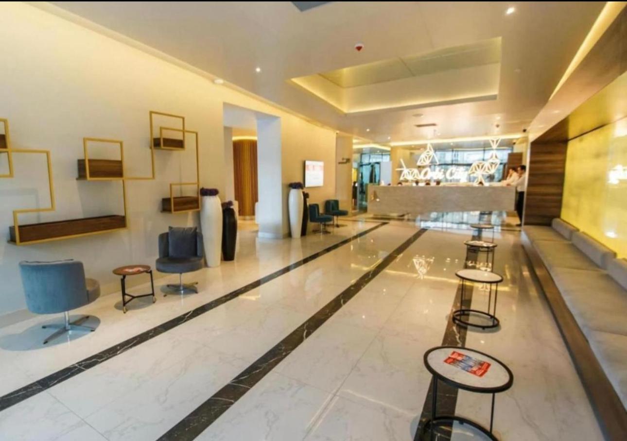 Orbi City Apartment With Sea View บาทูมิ ภายนอก รูปภาพ