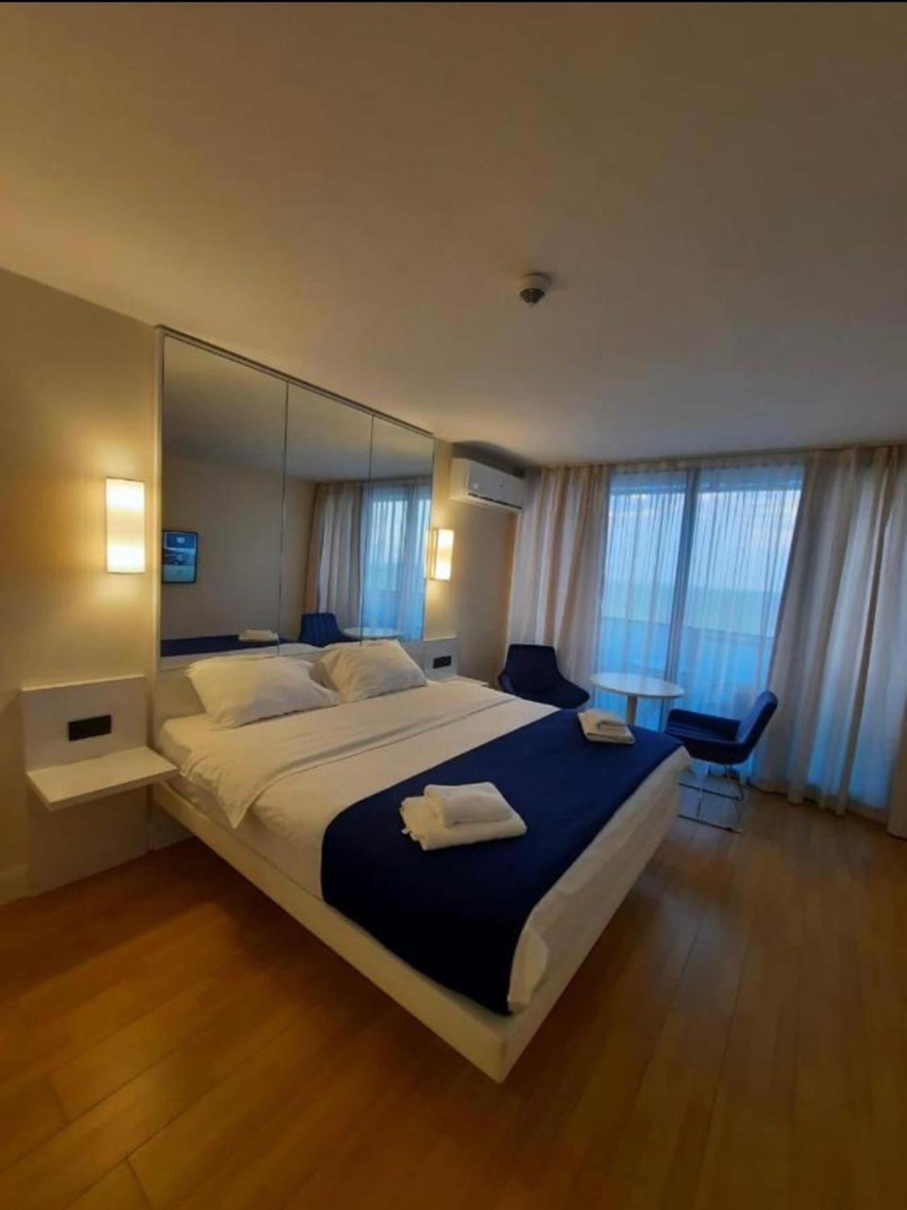 Orbi City Apartment With Sea View บาทูมิ ภายนอก รูปภาพ