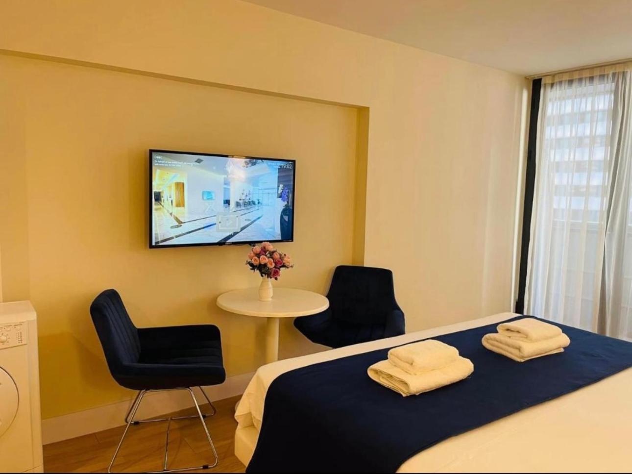 Orbi City Apartment With Sea View บาทูมิ ภายนอก รูปภาพ