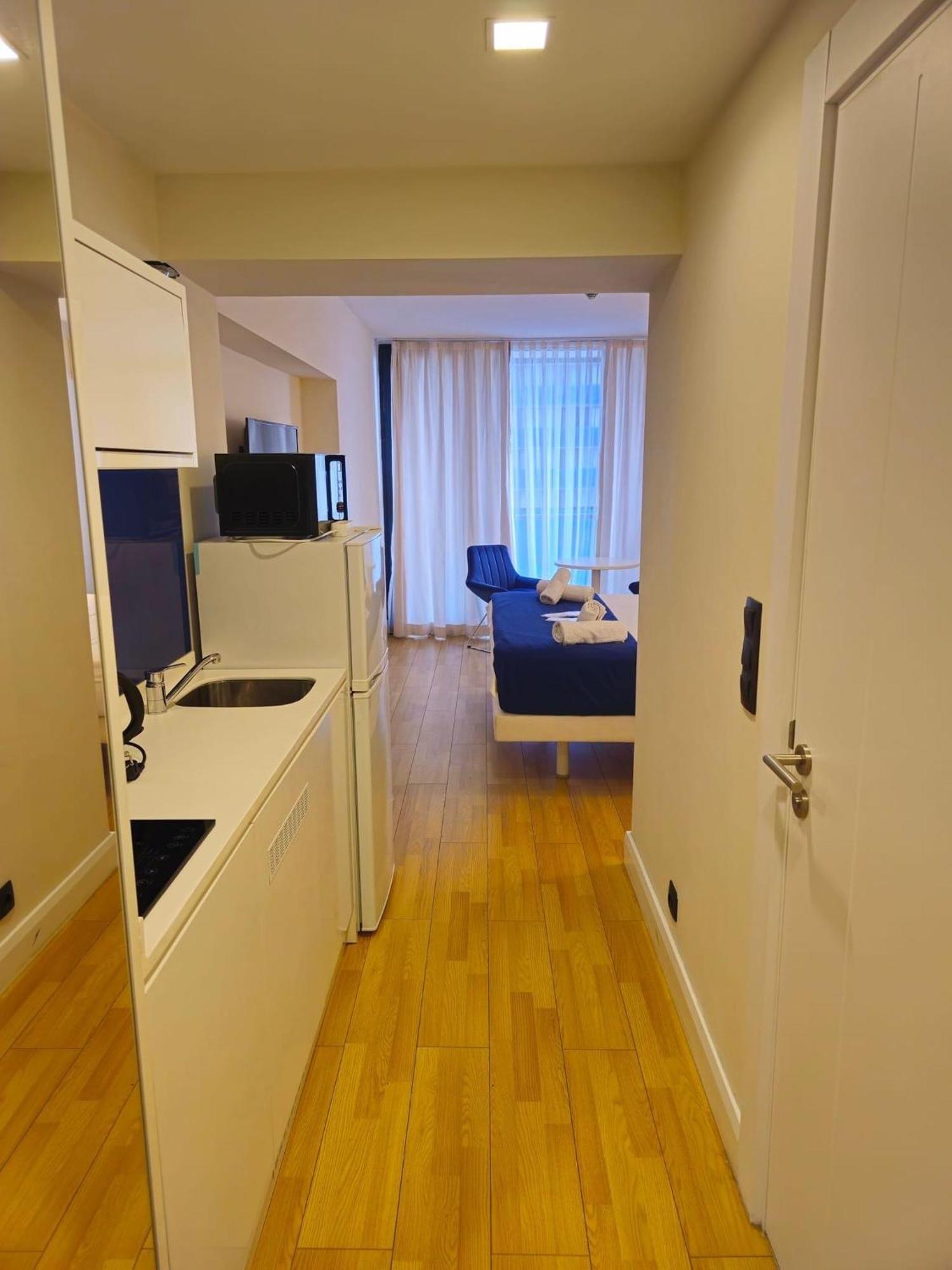 Orbi City Apartment With Sea View บาทูมิ ภายนอก รูปภาพ