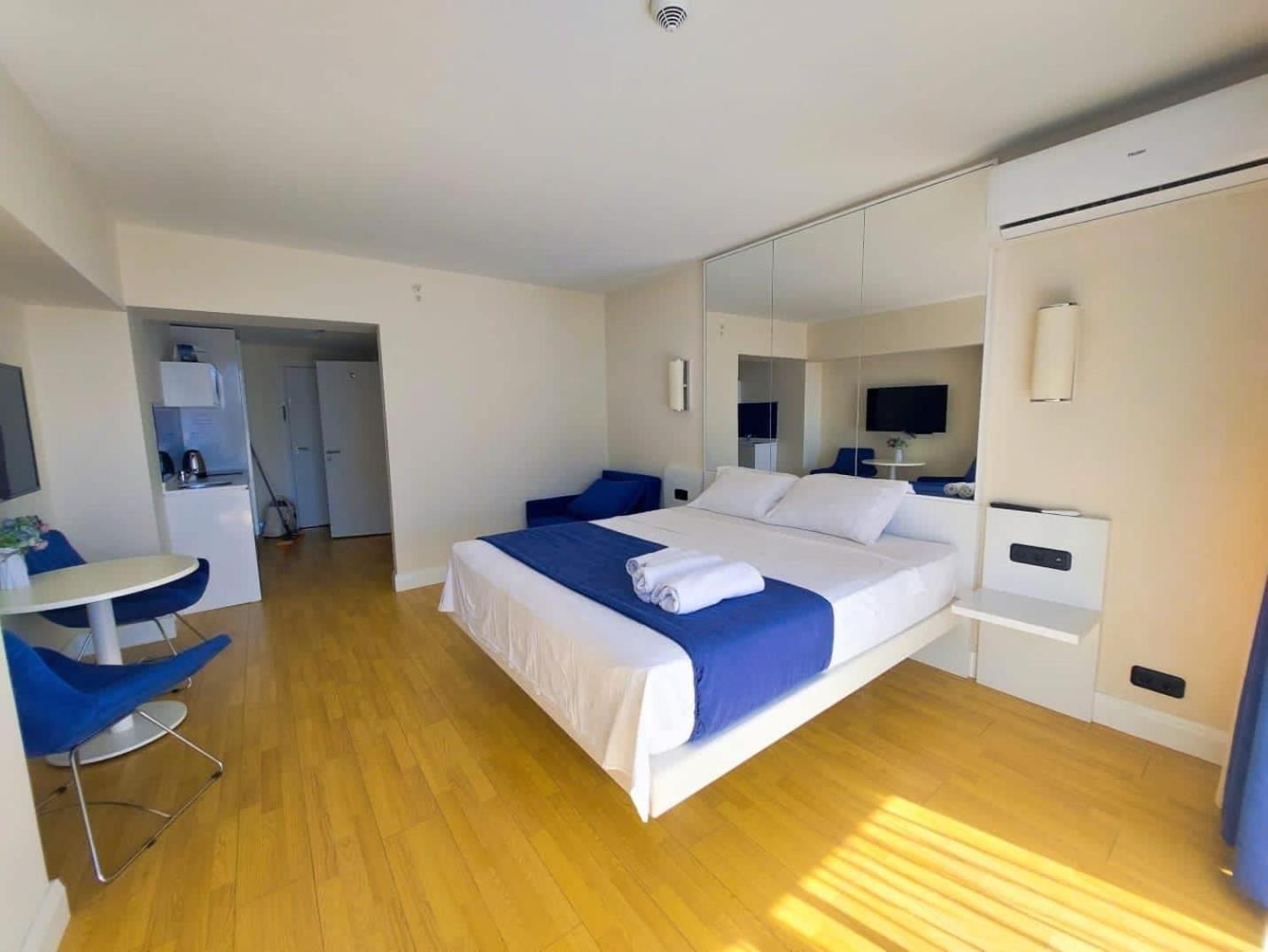 Orbi City Apartment With Sea View บาทูมิ ภายนอก รูปภาพ