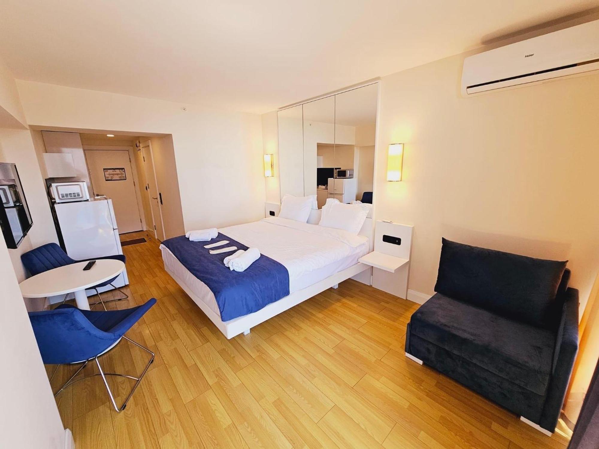 Orbi City Apartment With Sea View บาทูมิ ภายนอก รูปภาพ