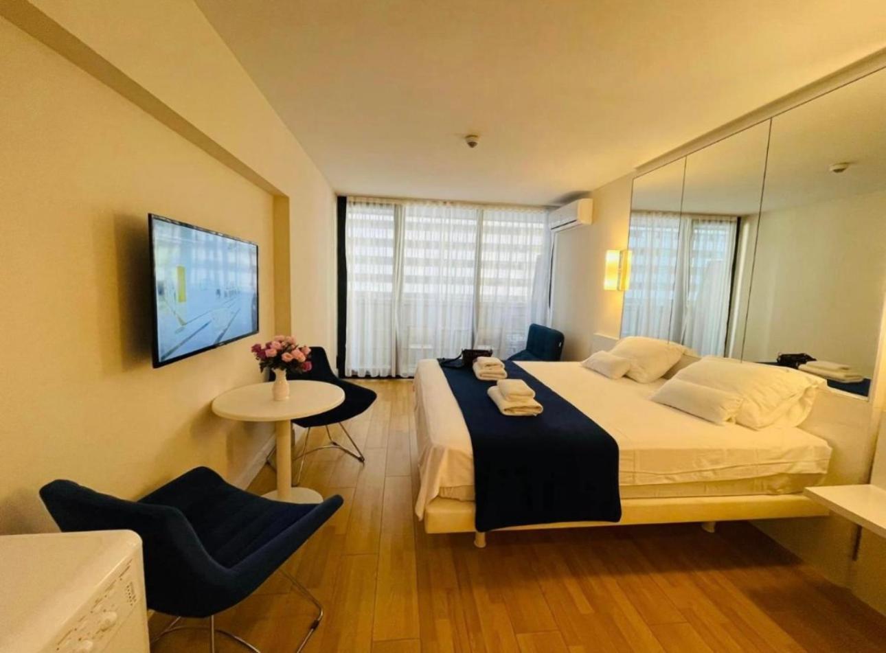 Orbi City Apartment With Sea View บาทูมิ ภายนอก รูปภาพ