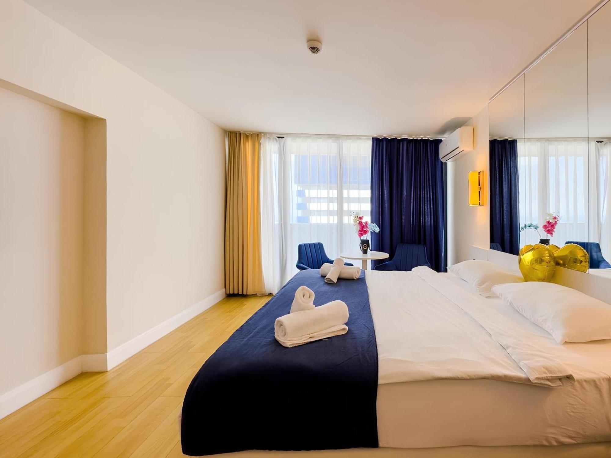 Orbi City Apartment With Sea View บาทูมิ ภายนอก รูปภาพ