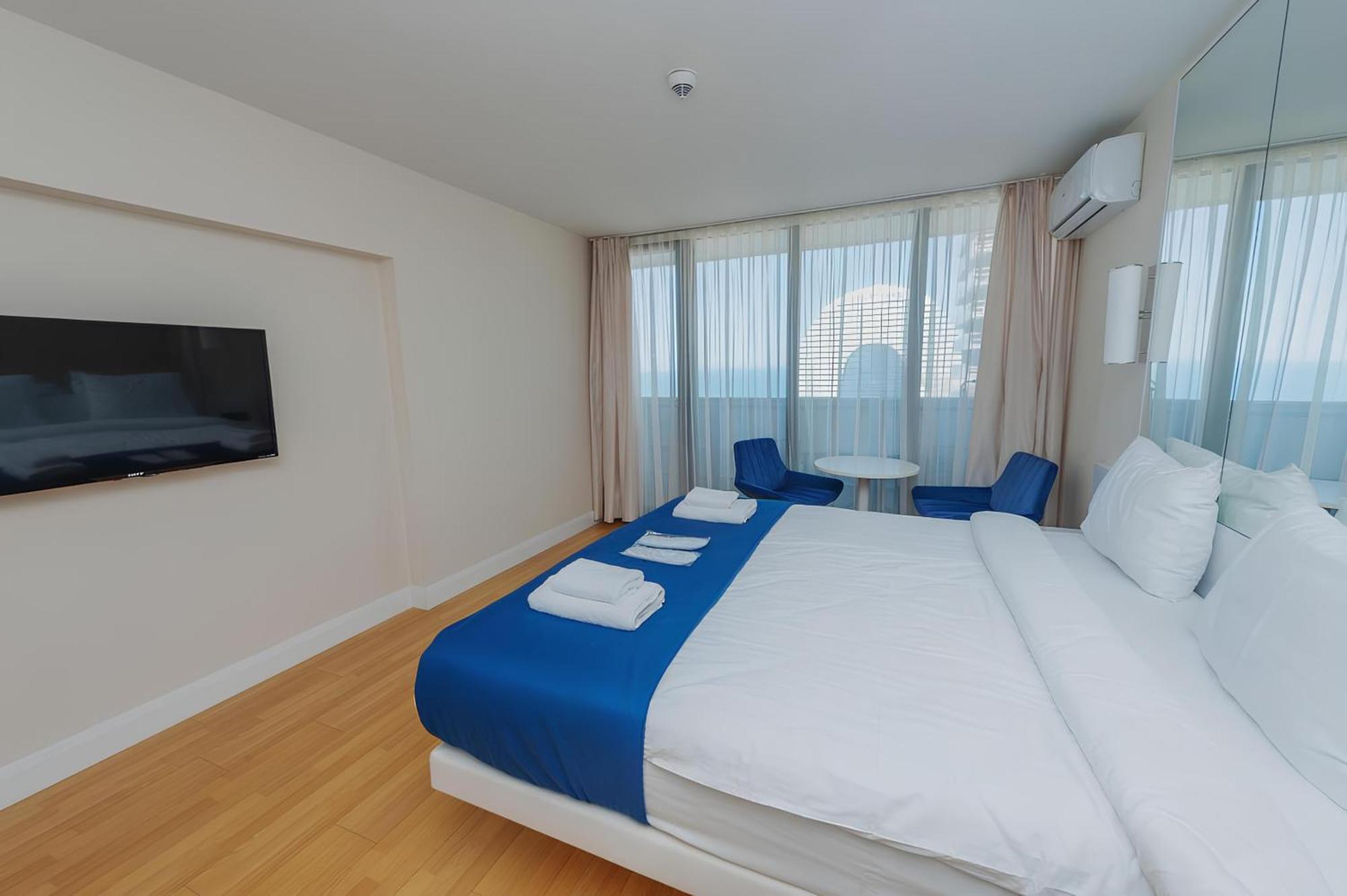 Orbi City Apartment With Sea View บาทูมิ ภายนอก รูปภาพ